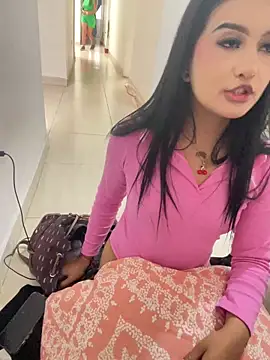 SCARLETVELVET_ webcam