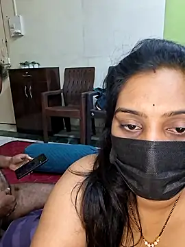 Hornyreshma webcam