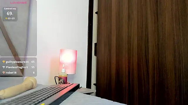 Carliet_66 webcam