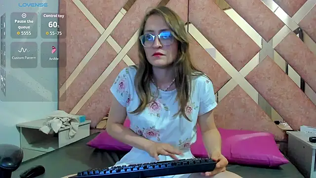 Amira_xXx98 webcam