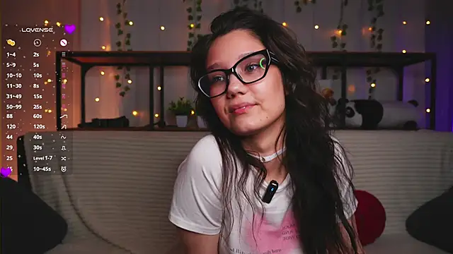 Mirikiteki live cam on StripChat