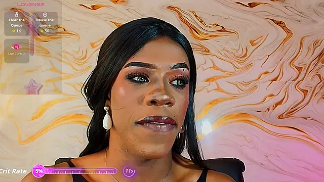 EbonyHansNight webcam