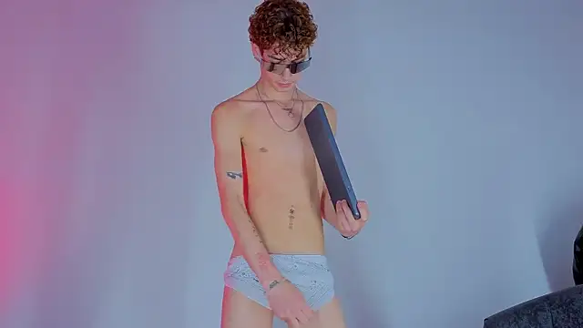 nova_salvatore webcam