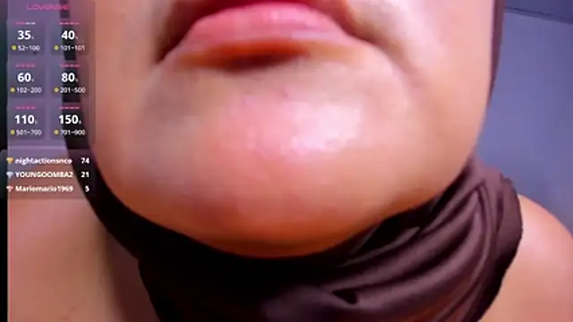 HijabiMilff webcam