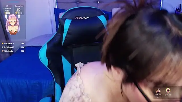 Kata_Bigboobs webcam
