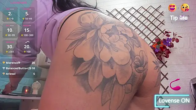 Modella: SALOME_KORLAND