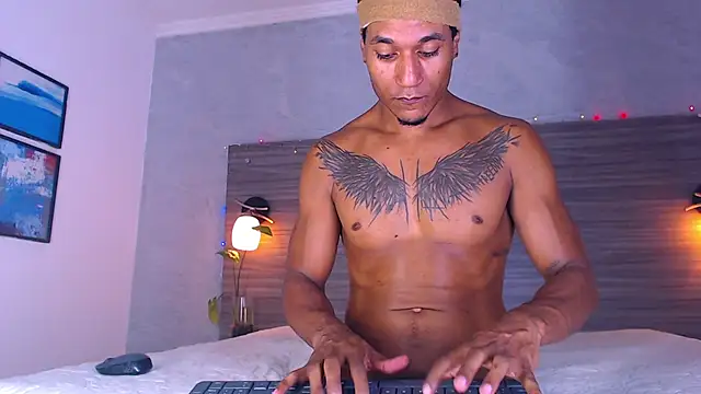 Dilan_Hall