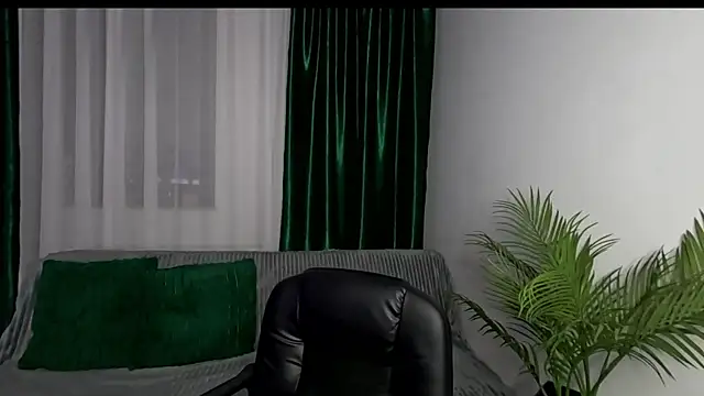 Gold_Alpha_Boy webcam