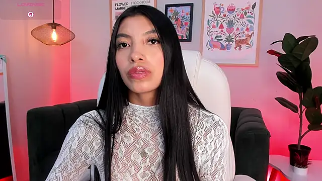 Tiffany_Low webcam