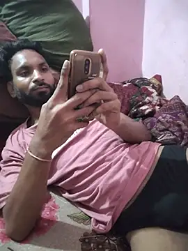 Akki-101 live cam on StripChat
