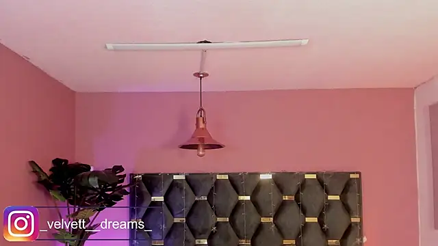 Velvet_Dreamss