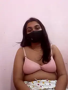 TRISHA0404 webcam