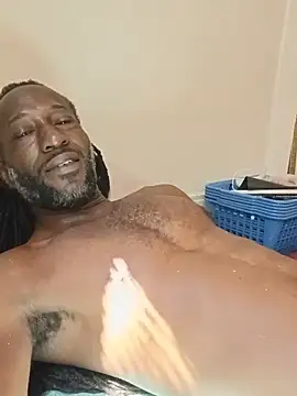KingBlackStallio... Live Webcam on Stripchat