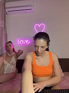 Sabrinedivinee webcam