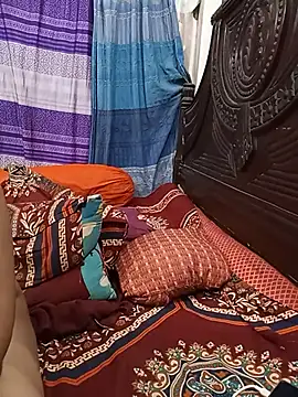 tanisha-chy (F milf) - Full nude show,fingering,etc.