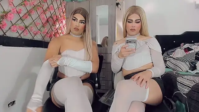 Thiara_veky_ webcam