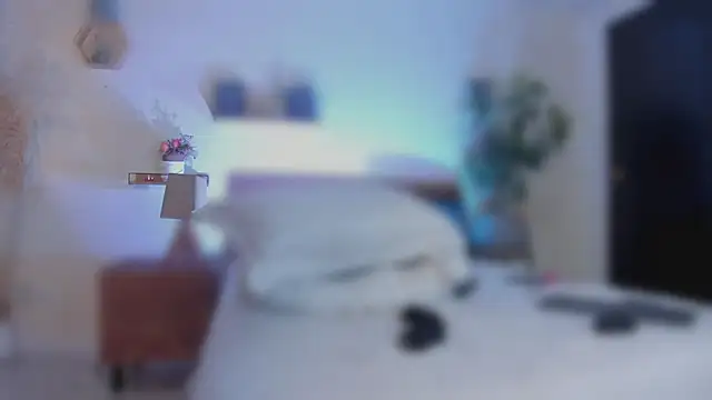 YariRose webcam