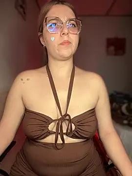 CoraVibes live cam on StripChat