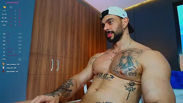 massimo_visconti live cam on StripChat