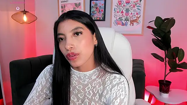 Tiffany_Low webcam
