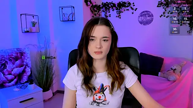 liana_kisses webcam