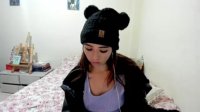 megan_doll2123 live cam on StripChat