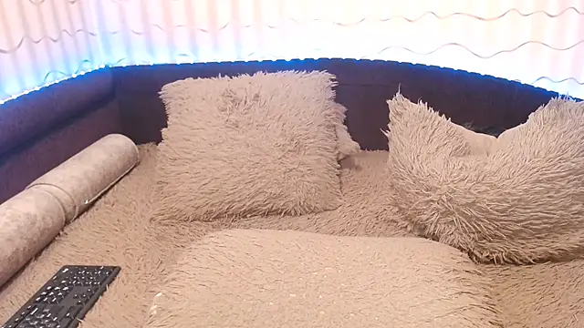 BustyKatty webcam