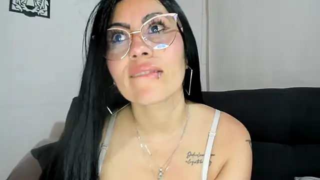 Tania_mature webcam