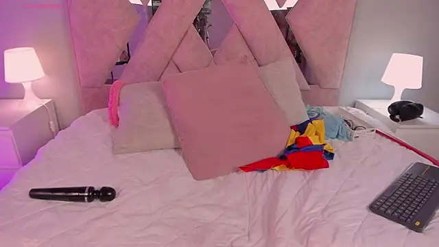 Eva-Millss webcam