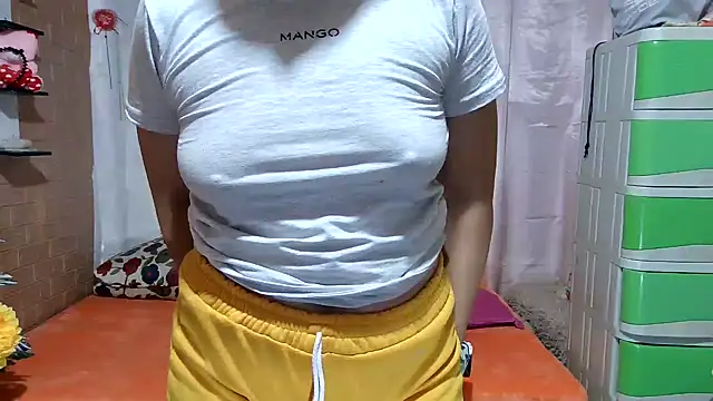 Filipina_Desire webcam