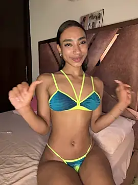 Dark-Luna live cam on StripChat