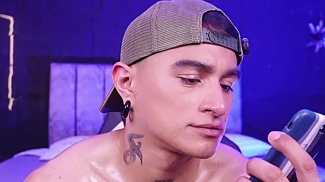 LiamDeep webcam