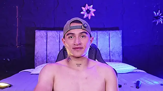 LiamDeep webcam