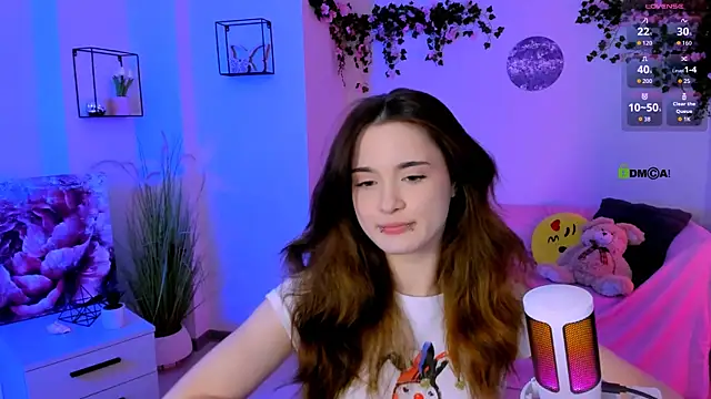 liana_kisses webcam