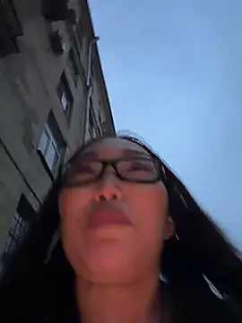 trytomakememoam webcam