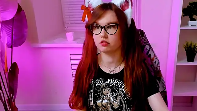 CarolGiggly webcam