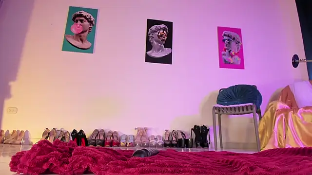 ArchieCollins live cam on StripChat