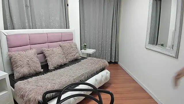 gaby_trent live cam on StripChat