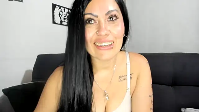 Tania_mature webcam
