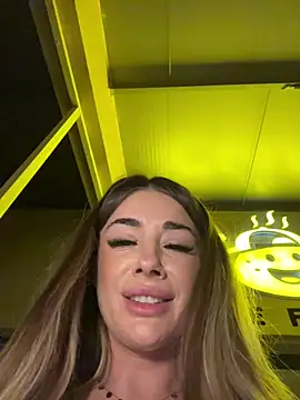 IsabellaEtthan Live Webcam on Stripchat