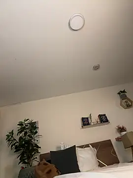 YariRose webcam