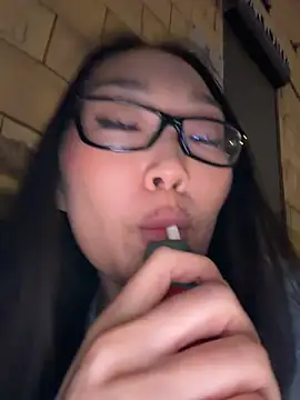 trytomakememoam webcam