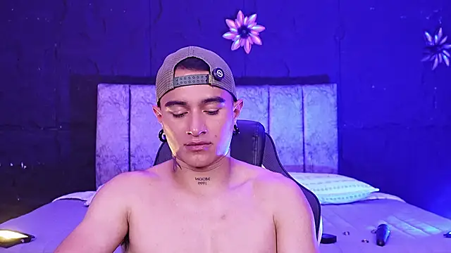LiamDeep webcam
