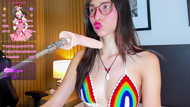 doll_bella_ live cam on StripChat