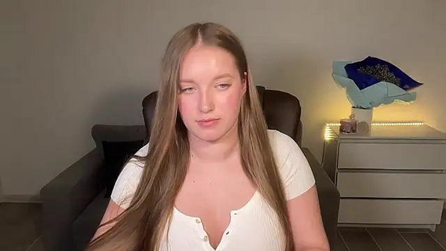 EvaMaddison webcam