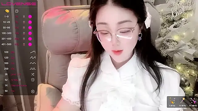 Monica-666888- webcam