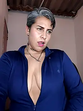 Yessi_rousse webcam