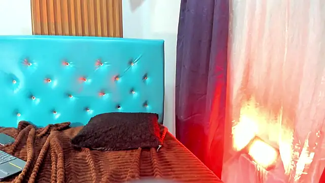 Blake_dolls live cam on StripChat