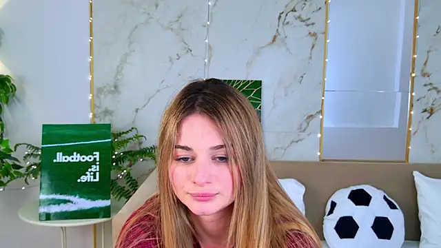 SweetyLicky live cam on StripChat