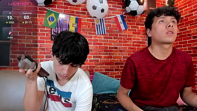 Hoot_boyss_ webcam